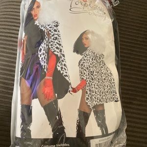 Cruella De Vil Halloween Costume